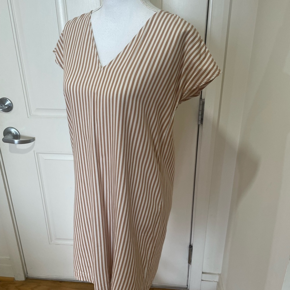 Madewell Button Back Dress - Picture 5 of 12